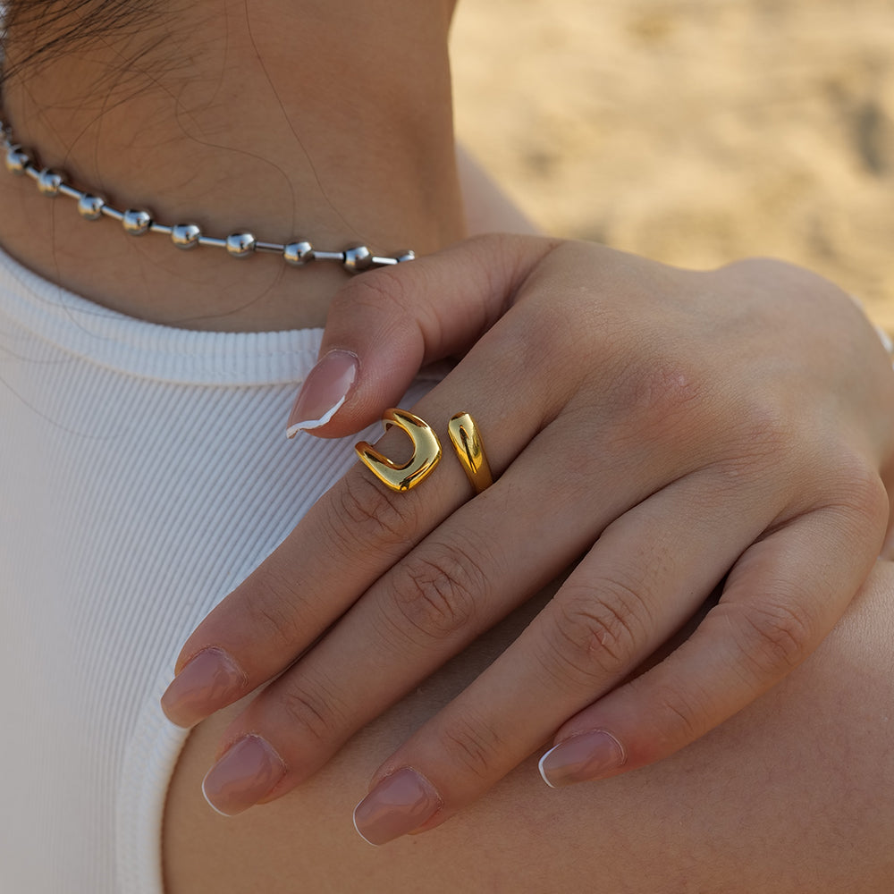&quot;Amia&quot; Ring