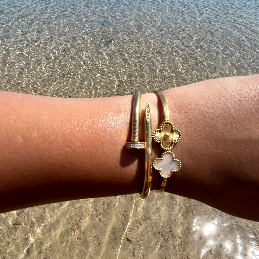 &quot;Leaf&quot; Armband/Armreifen