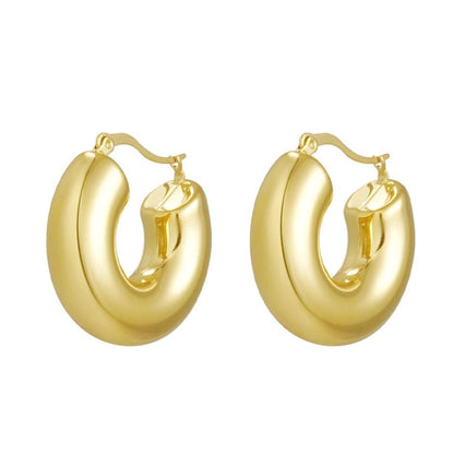 Earring &quot;Circleround M&quot;